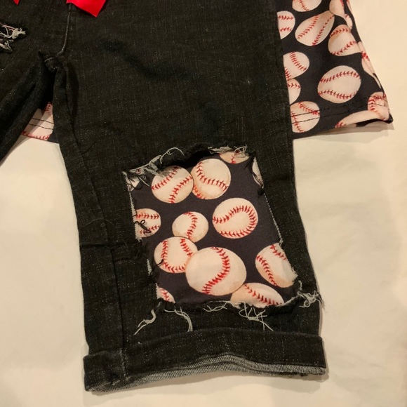 Girls baseball top & matching shorts - Picture 2 of 3